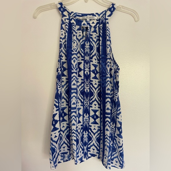 Sleeveless Top - Picture 1 of 1